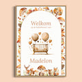 Babyshower Welkomstposter in Bosdieren stijl, gepersonaliseerd met naam – Studio Miron