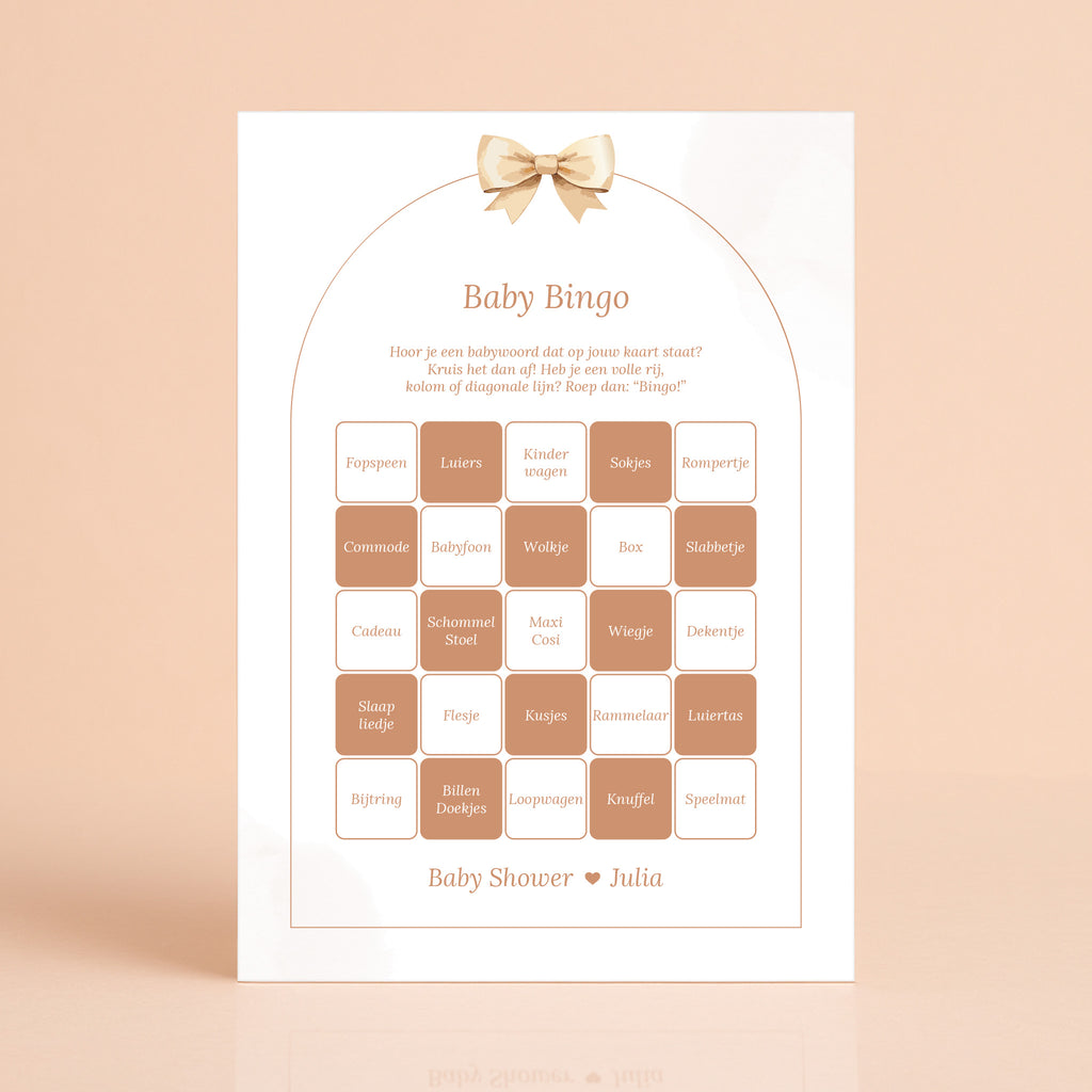 Boho babyshower spelkaart Baby Bingo met beige tinten en strik, gepersonaliseerd met naam – Studio Miron